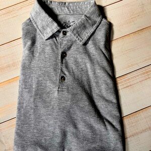 Short sleeved casual polo